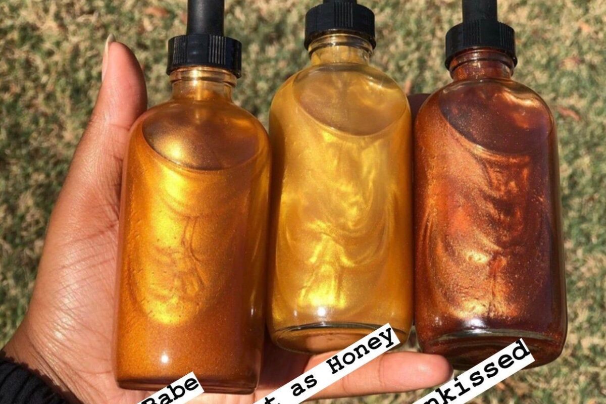 Shimmering body oil for radiant and nourished skin