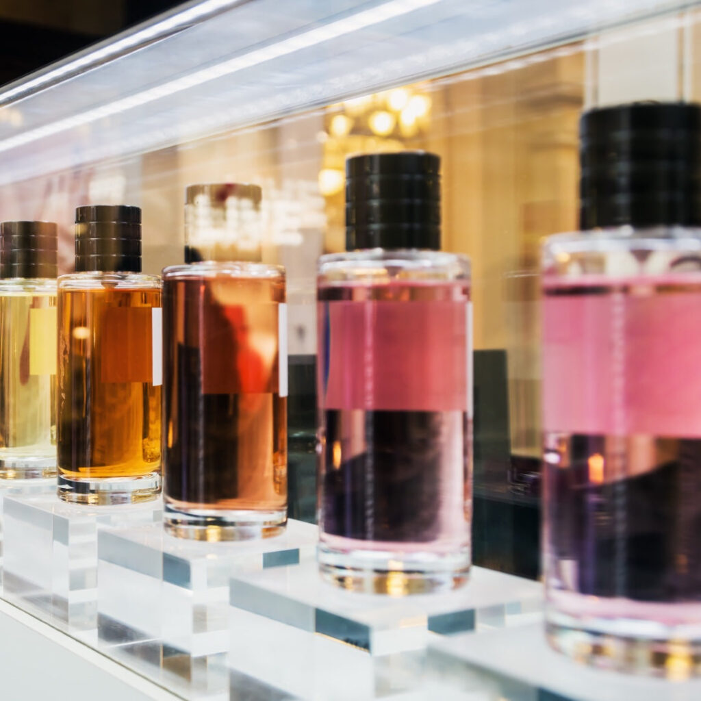 Body oil that smells like perfume for a fresh allure